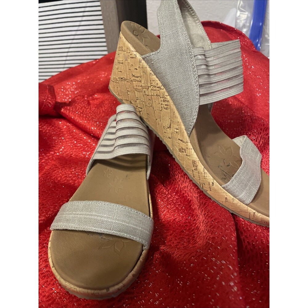 SKECHERS Beverlee Smitten Kitten Luxe Foam Taupe Stretch Wedge Sandal Women's 9